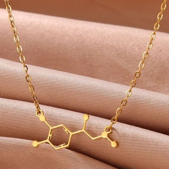 5/$25 Stainless Steel Honey Comb Necklace - Picture 1 of 2